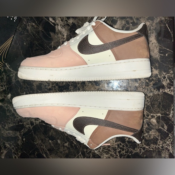 Nike Air Force 1 Low ‘07 LV8 Neapolitan - Picture 4 of 5